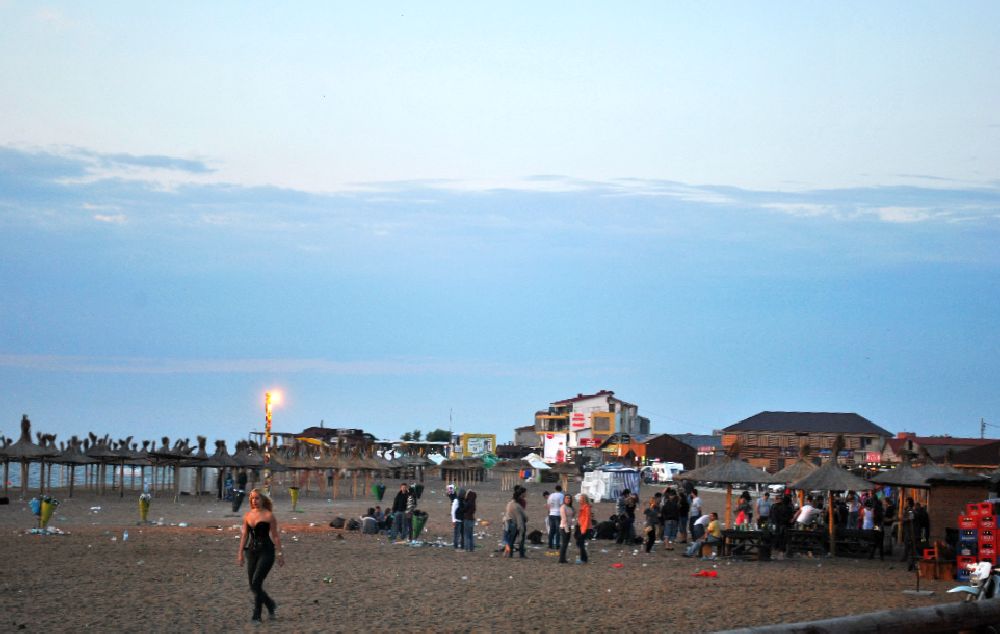 Totemic pillar at 5am