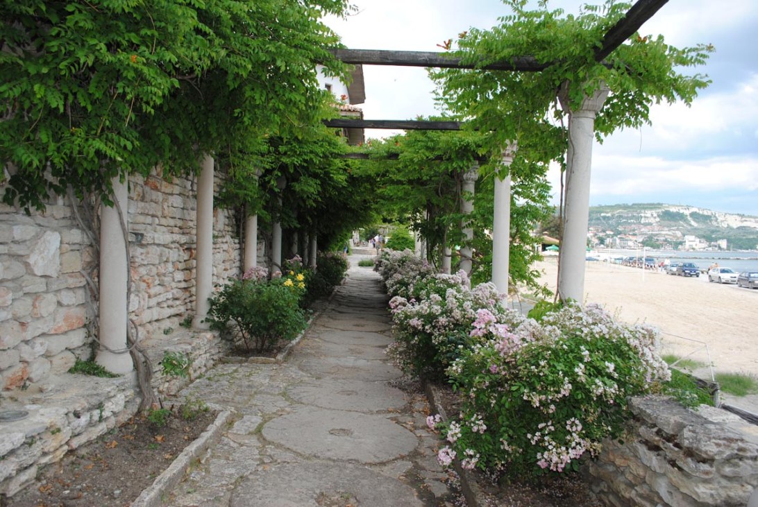 Alley of the Centuries