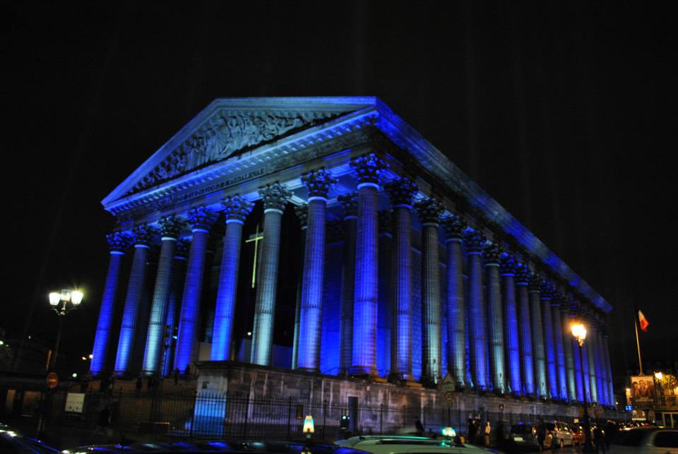 Paris by night - Blue Madeleine