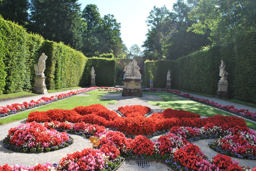 Linderhof Palace - flower garden